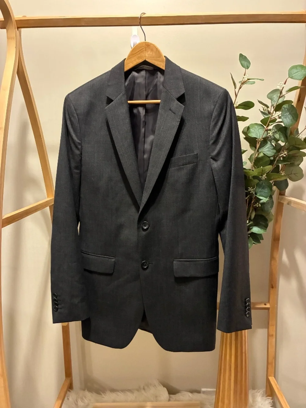 Banana Republic Charcoal Men’s 2 Button Blazer
